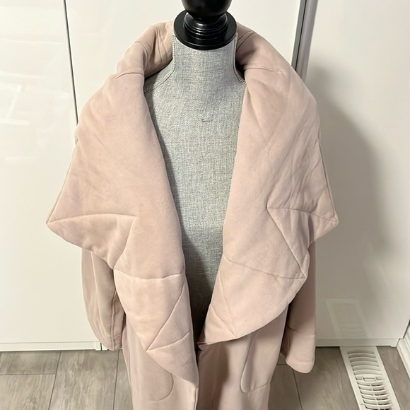 BAGATELLE NWOT Quilted Drape Open Cardigan Jacket, Size M/L - Picture 4 of 13